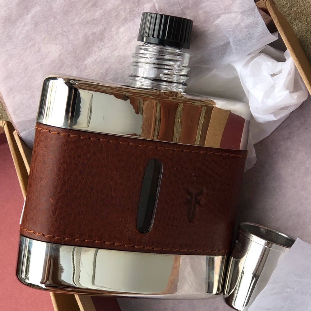 🆕Frye Travel Flask // redwood (great gift!) - Picture 8 of 10